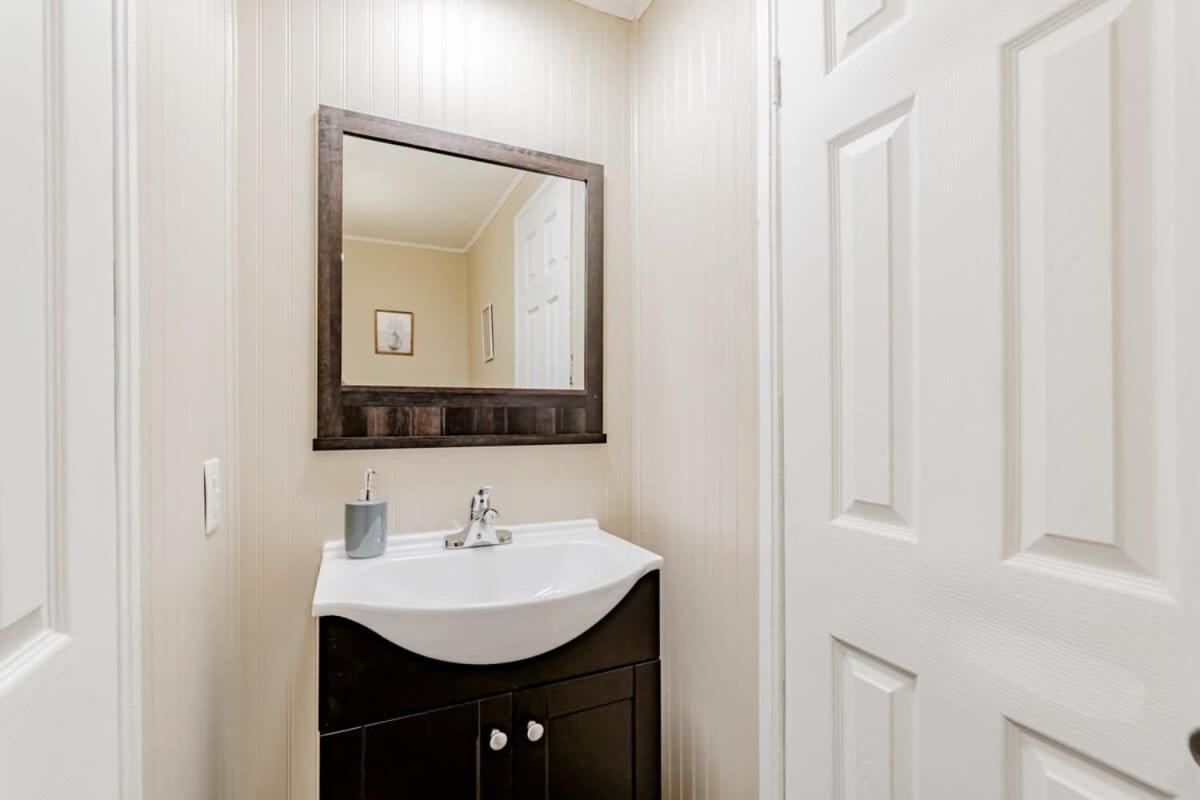 Villa Adorable On Taylor-15 Mins To Downtown--- Front Unit Columbia Exterior foto